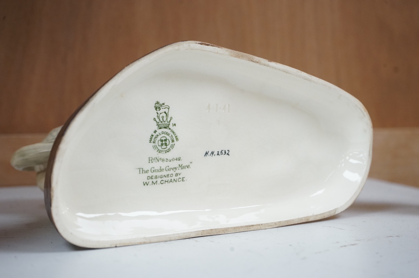 A Royal Doulton horse group ‘The Gude Grey Mare’, HN2532, 20cm wide